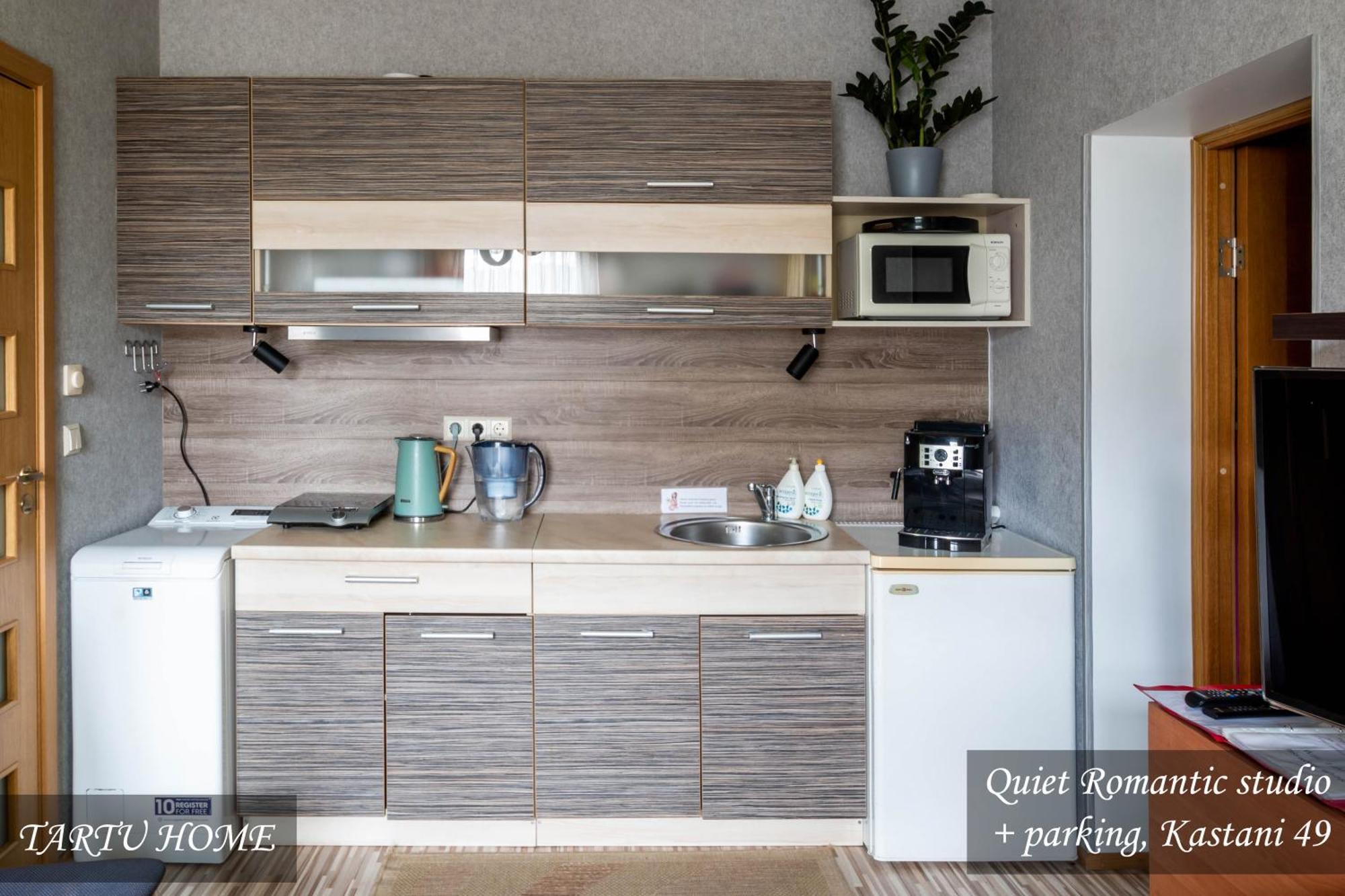 Quiet Romantic Studio Plus Parking, Tartu Home Eksteriør bilde
